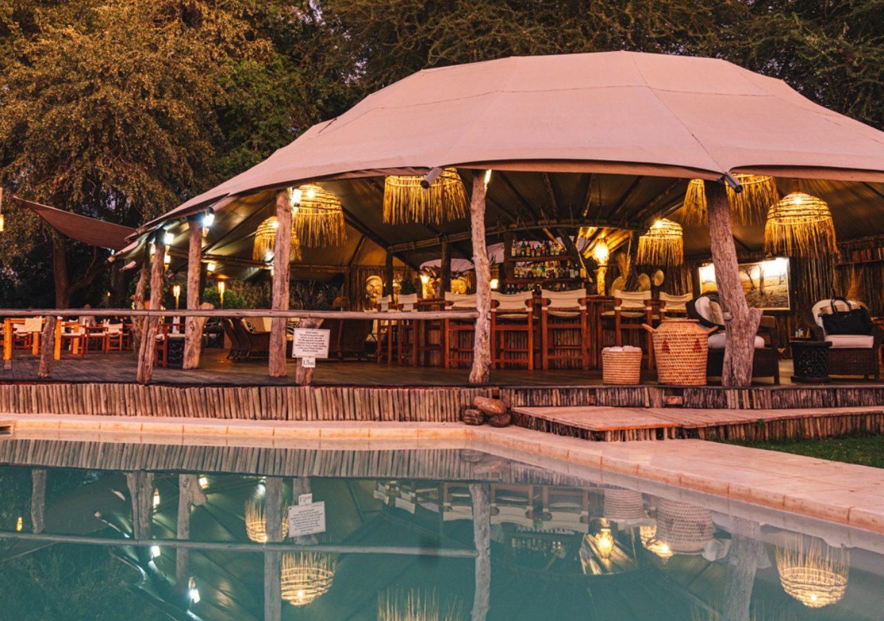 Anabezi Pool Bar At Night