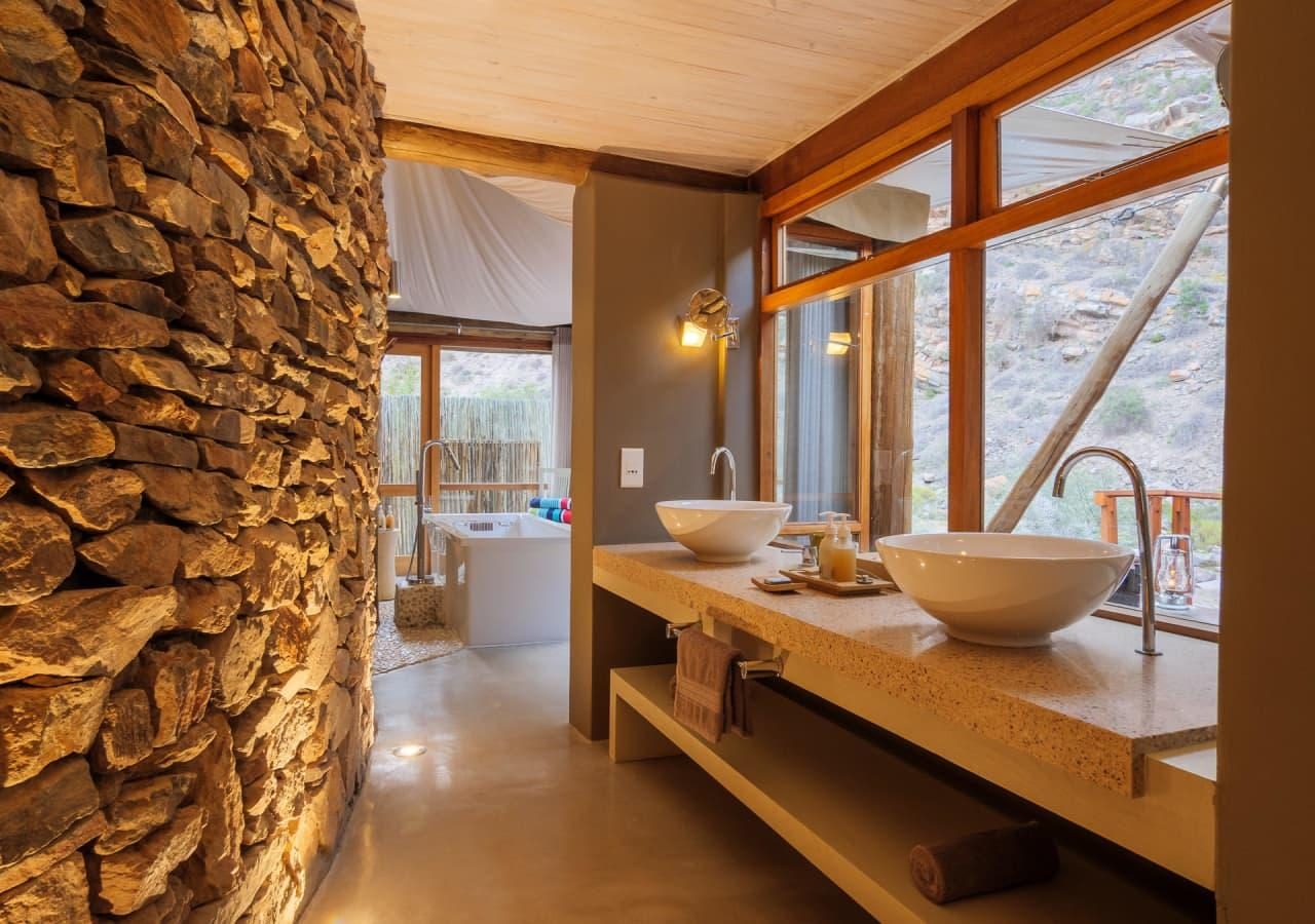 Dwyka Tented Lodge bathroom