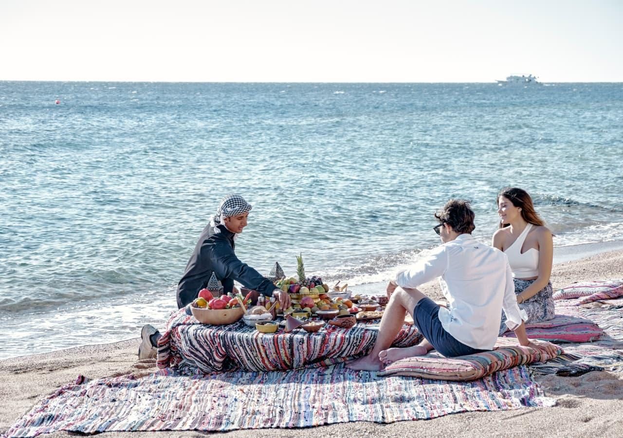 Four Seasons Sharm el Sheikh beach picnic