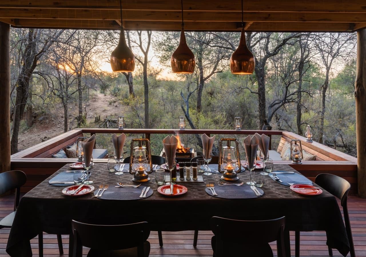 Jaci Safari Lodge dining setup