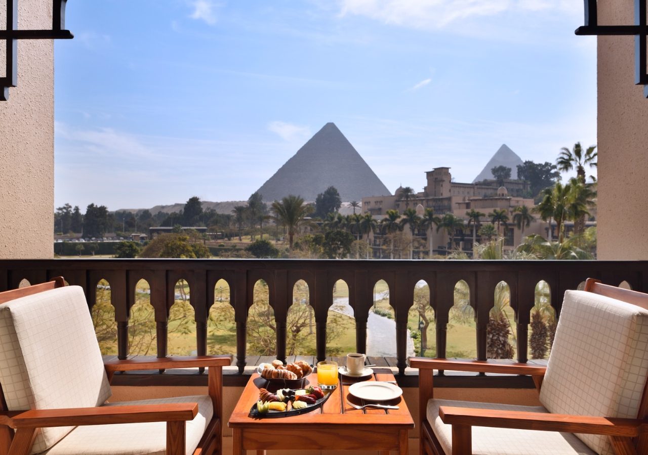 Marriott Mena House Hotel Breakfast With A Pyramid View