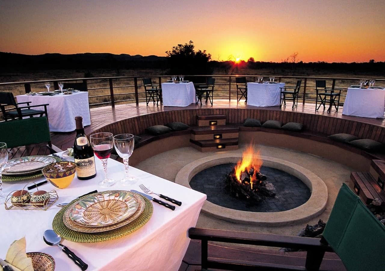 Mateya Safari Lodge outdoor dining