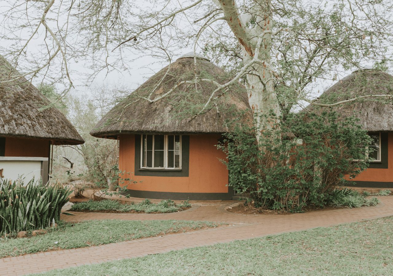 Mohlabetsi lodge exterior