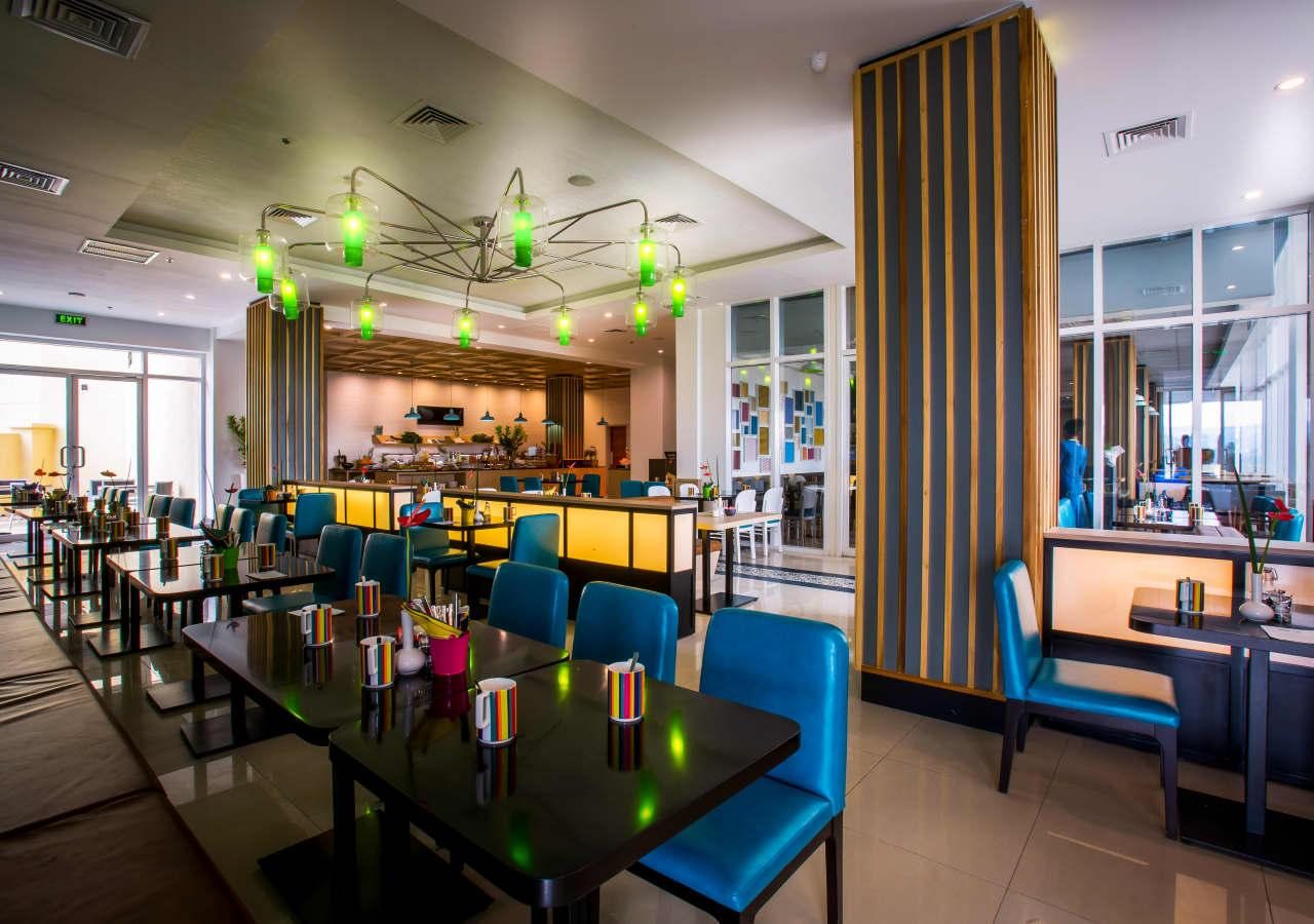 Park Inn by Radisson dining area