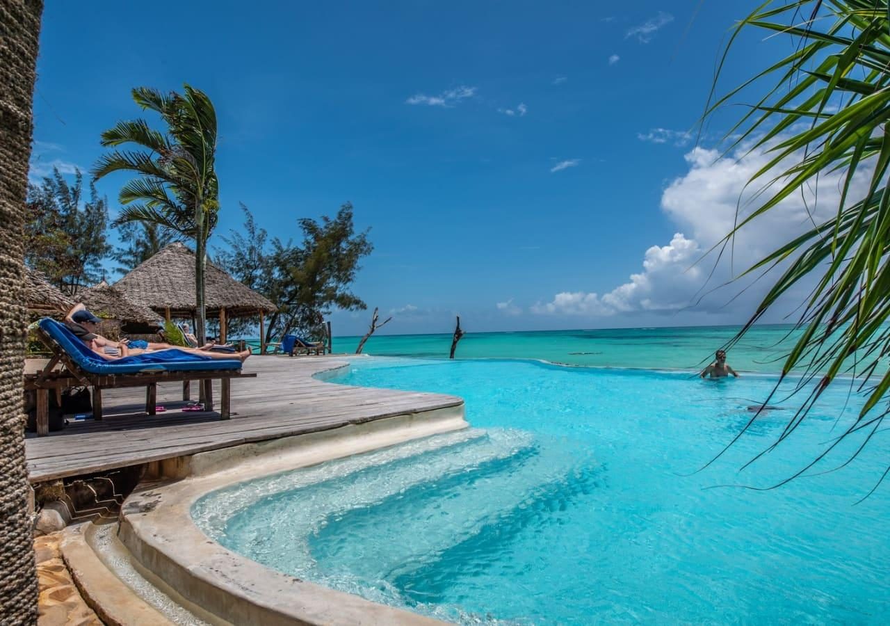 Pongwe Beach Hotel pool