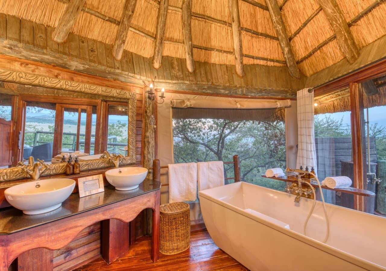 Soroi serengeti safari room bathroom