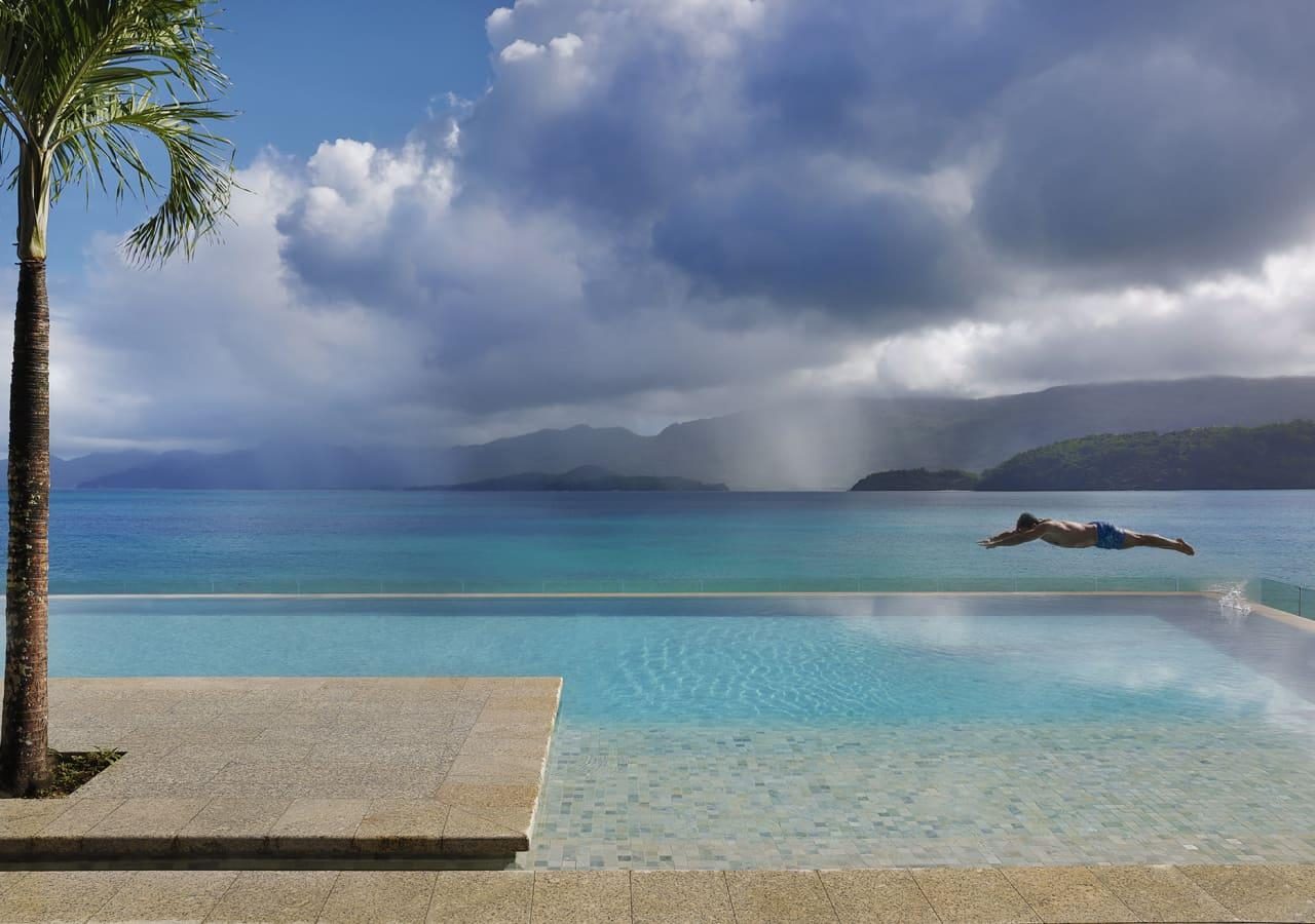 L infinity pool