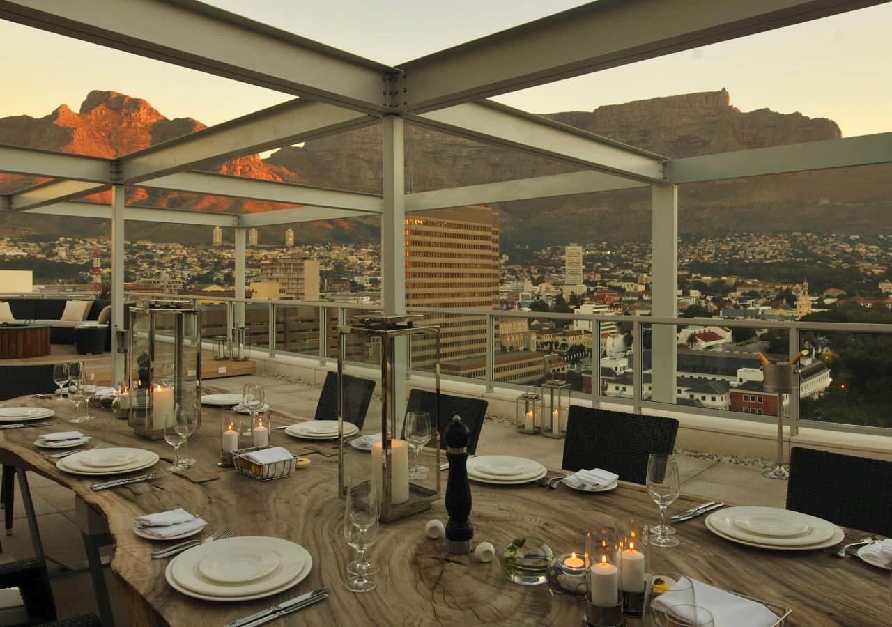 L presidential suite dining terrace