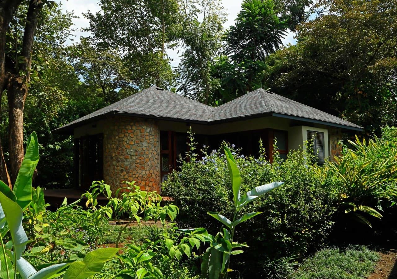 Lake duluti lodge cottage exterior 1280