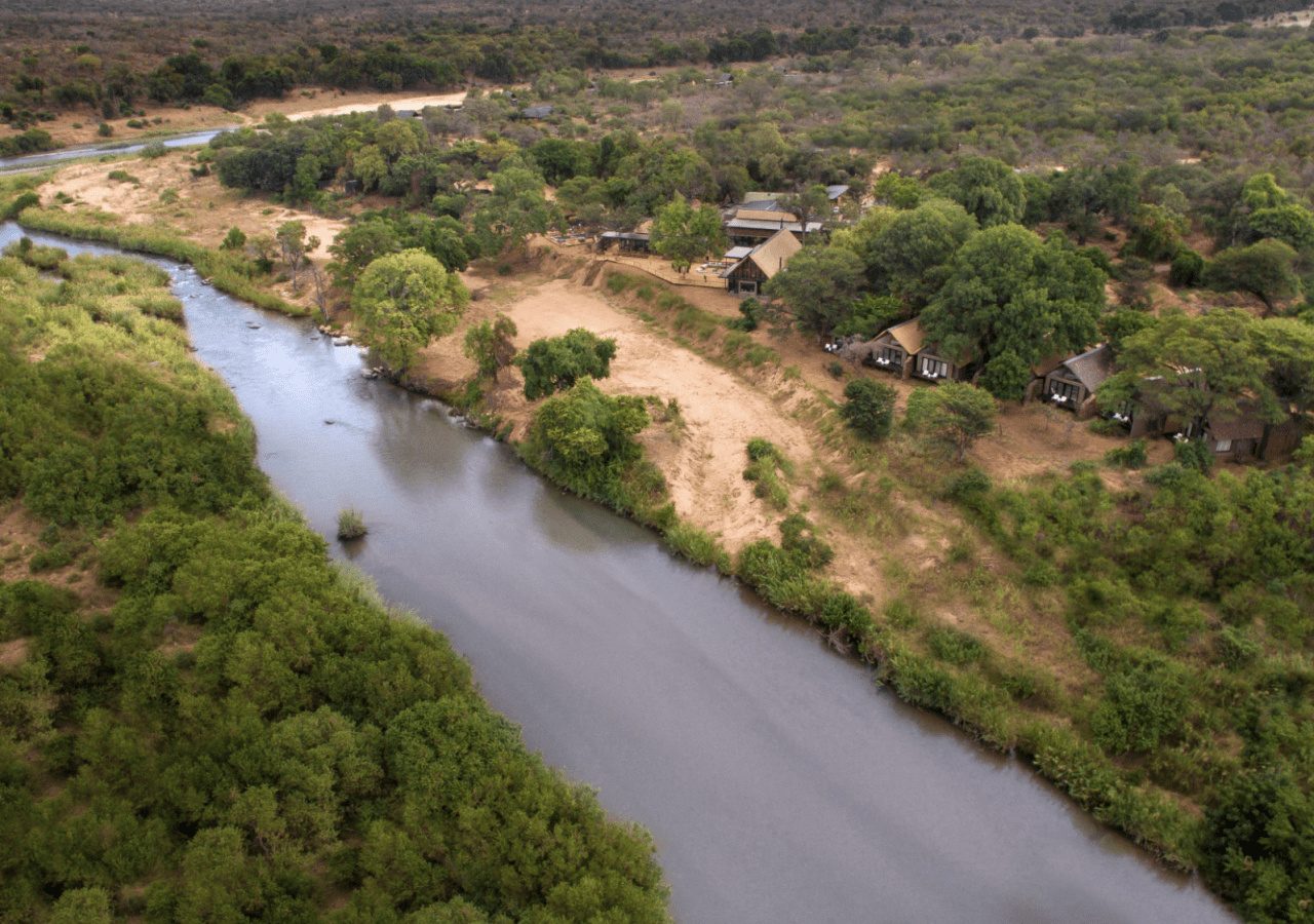 Lion sands river lodge aerial view of the lodge 1280