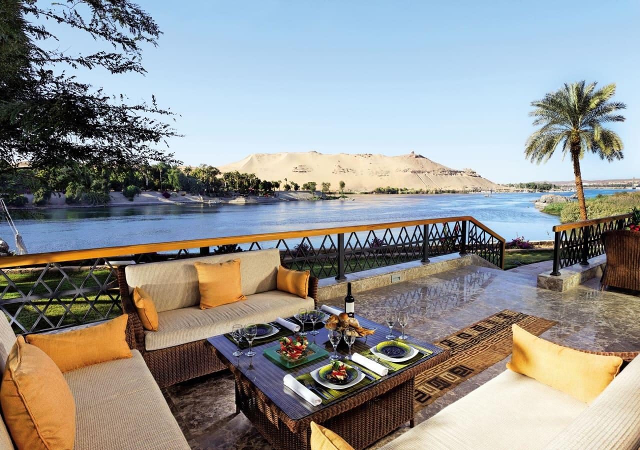 Movenpick resort aswan outdoor lounge area