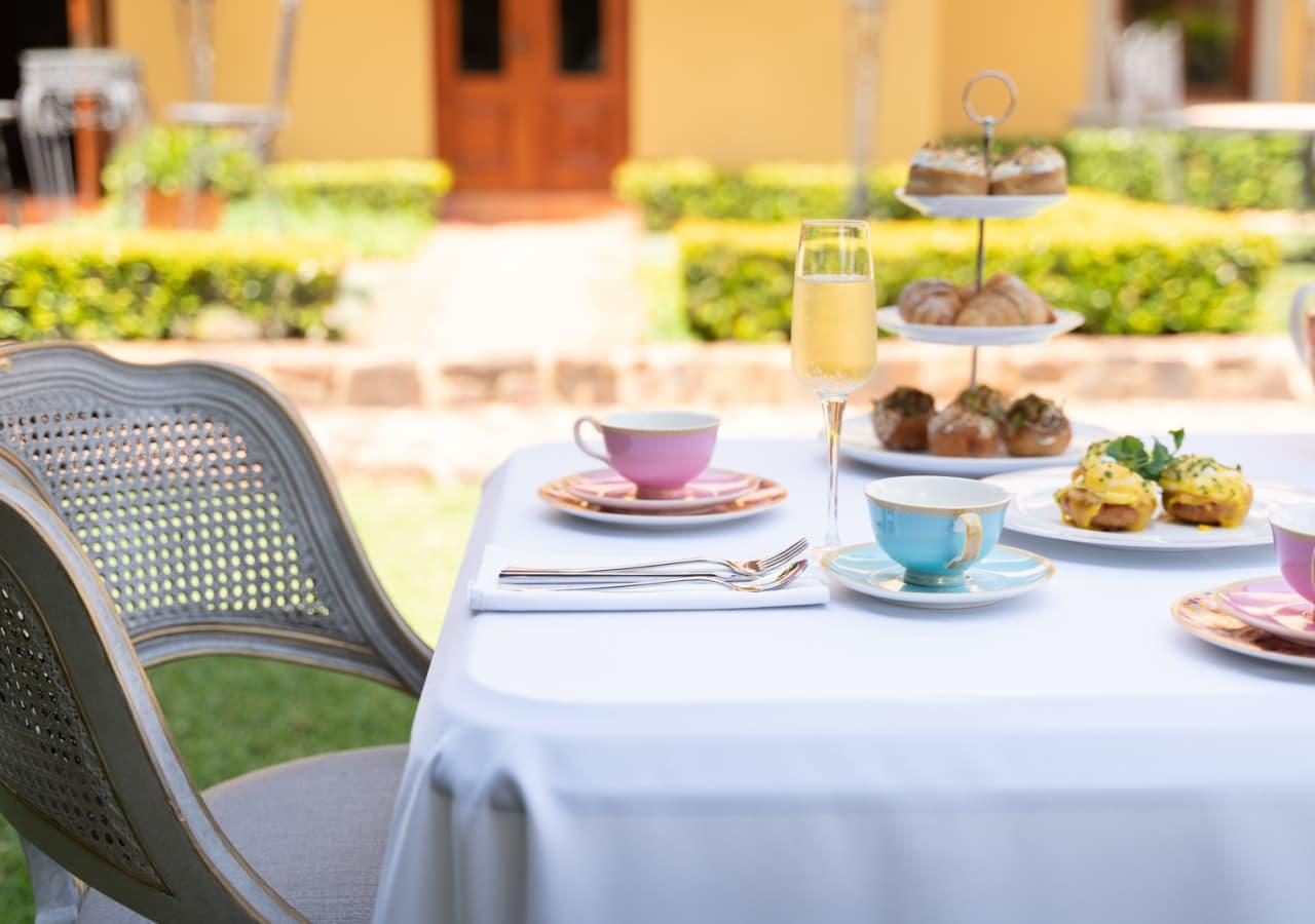 T afternoon tea in the garden