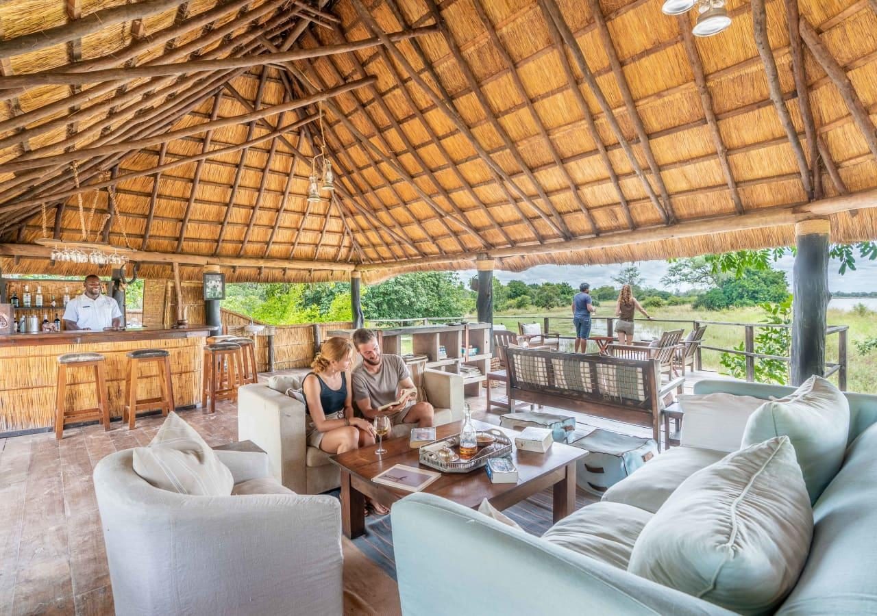 T bar and lounge area