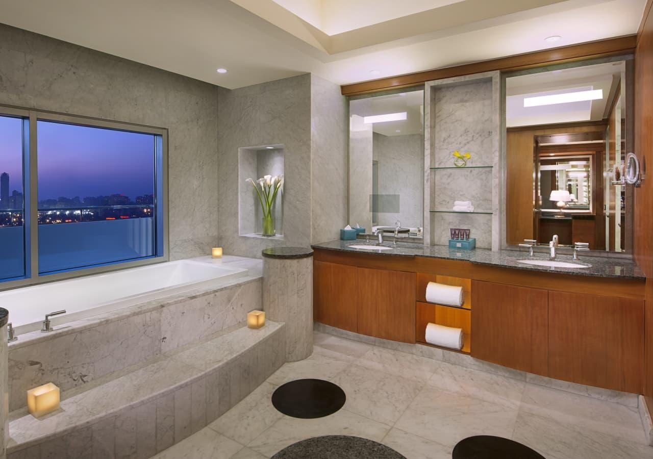 The nile ritz carlton royal suite bathroom