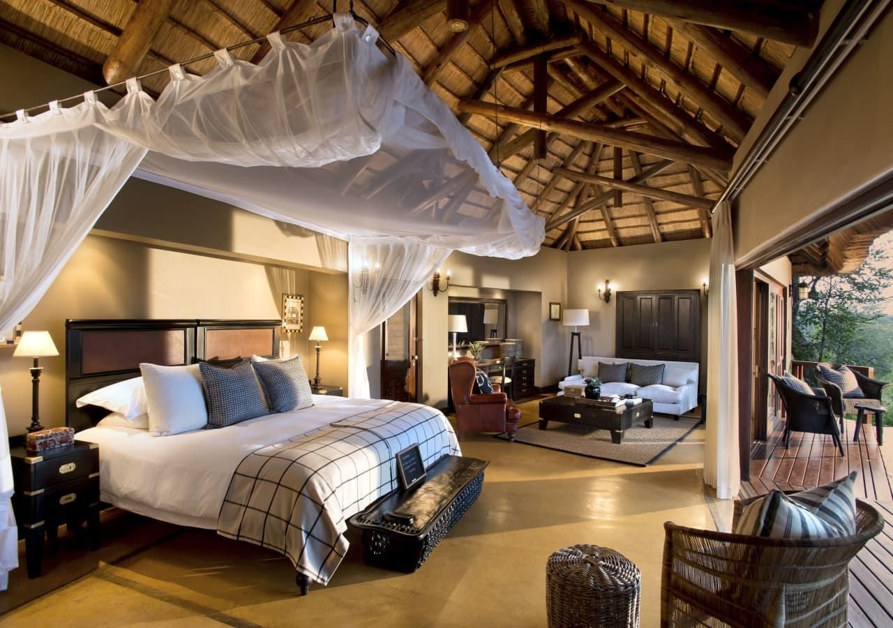 Tinga lodge suite bedroom interior 1280