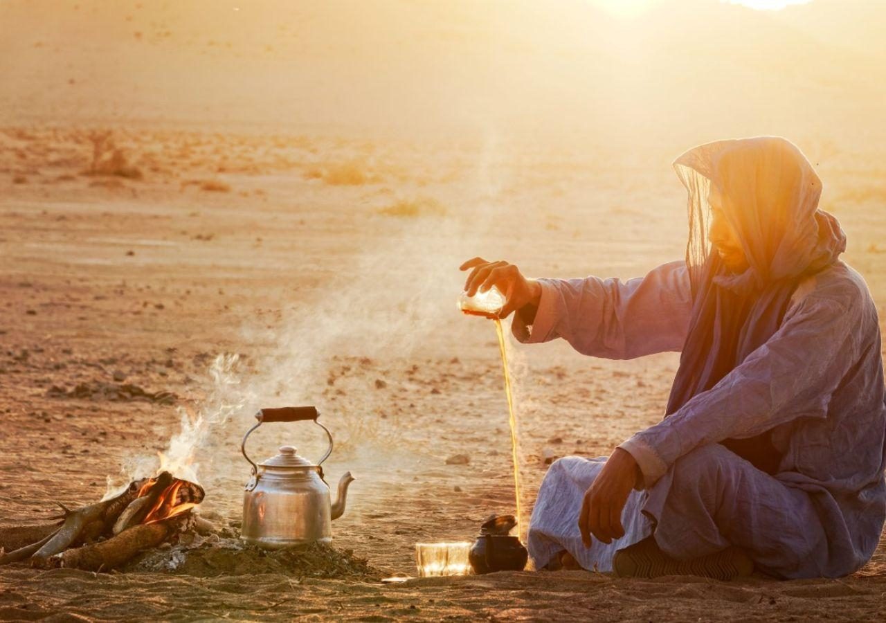 Acacia Camp - Traditional Coffee Brewing