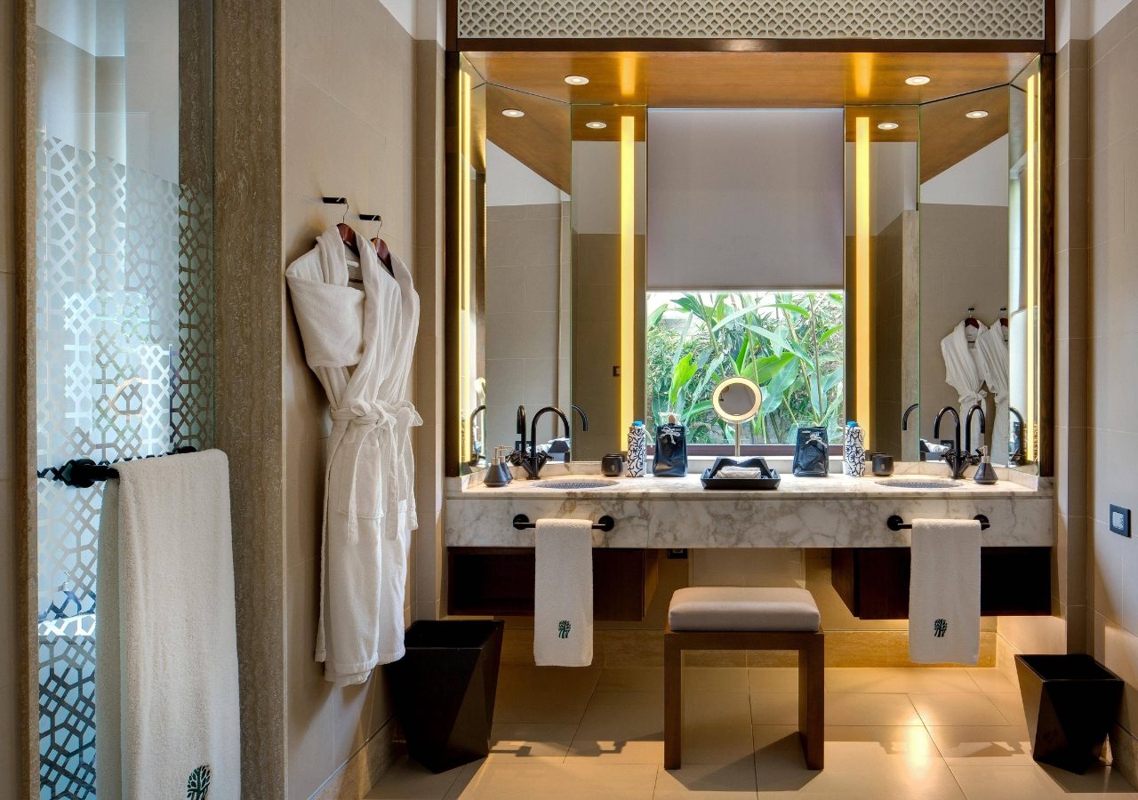 Banyan Tree Tamouda Bay Pool Villa Bathroom