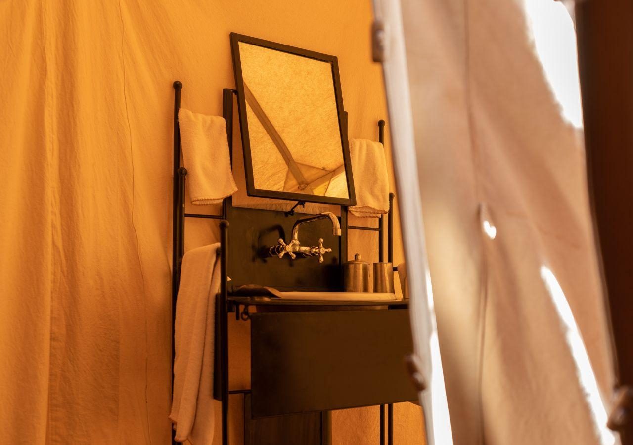 Dar Ahlam Dunes Camp - tent interior