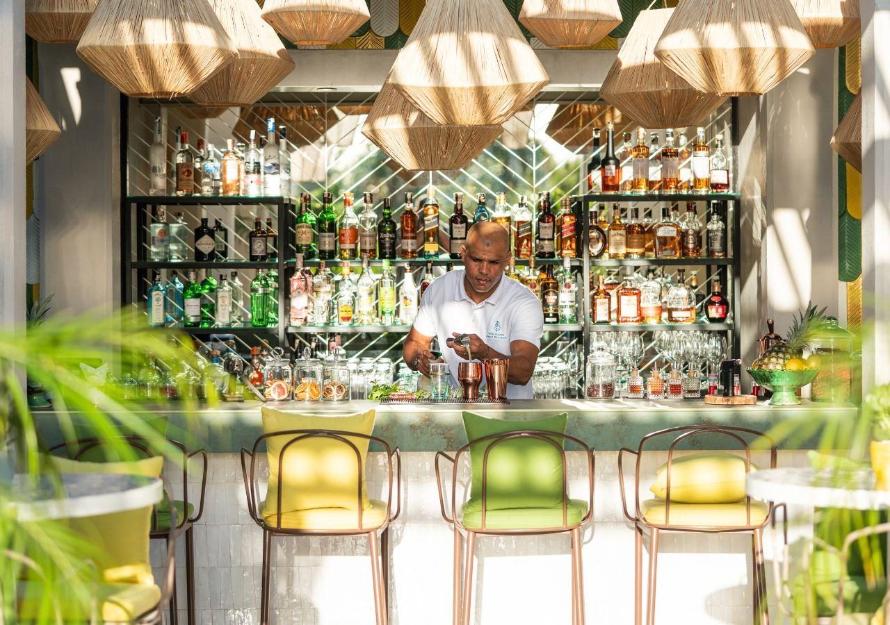 Four Seasons Resort Marrakech Pool Bar