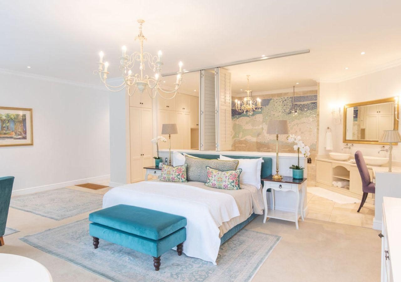 Last Word Constantia Elegant Suite