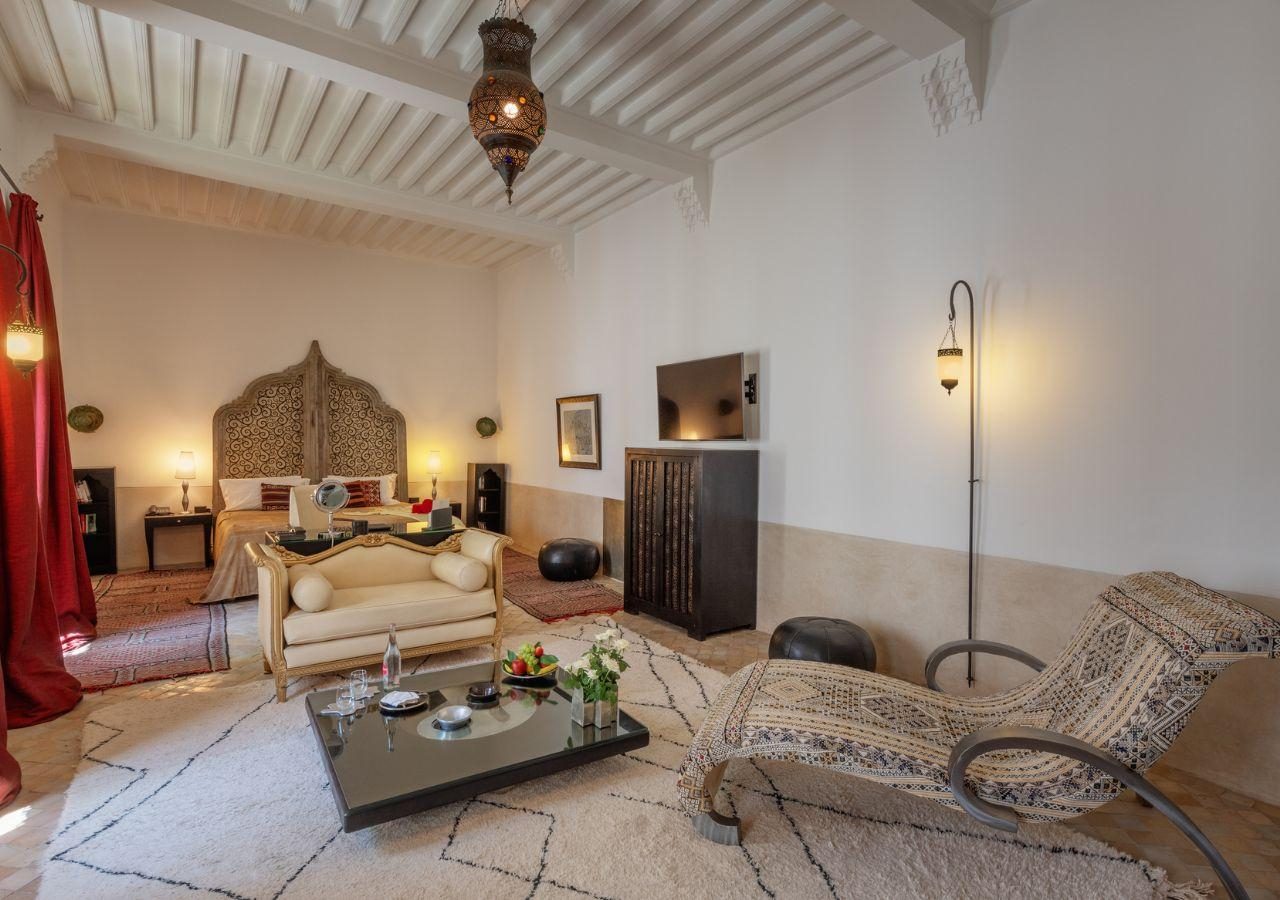 Le Farnatchi Suite Bedroom and Lounge