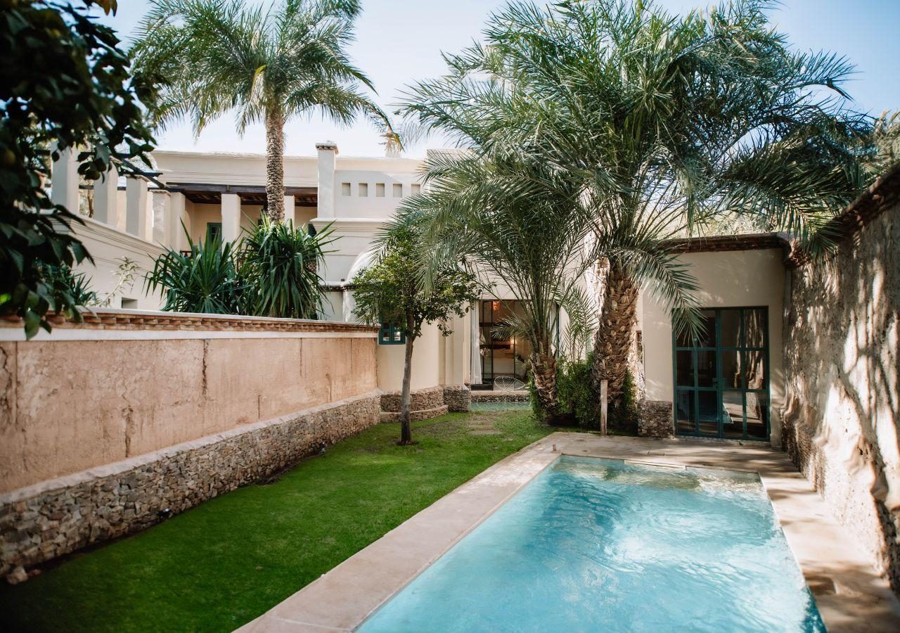 Les Deux Tours Pool Suite Swimming Pool