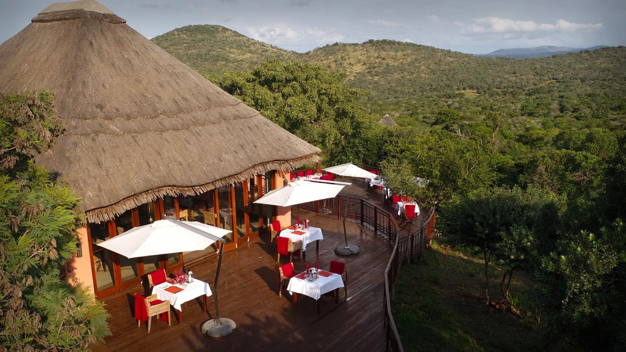 Thanda Safari Lodge hero