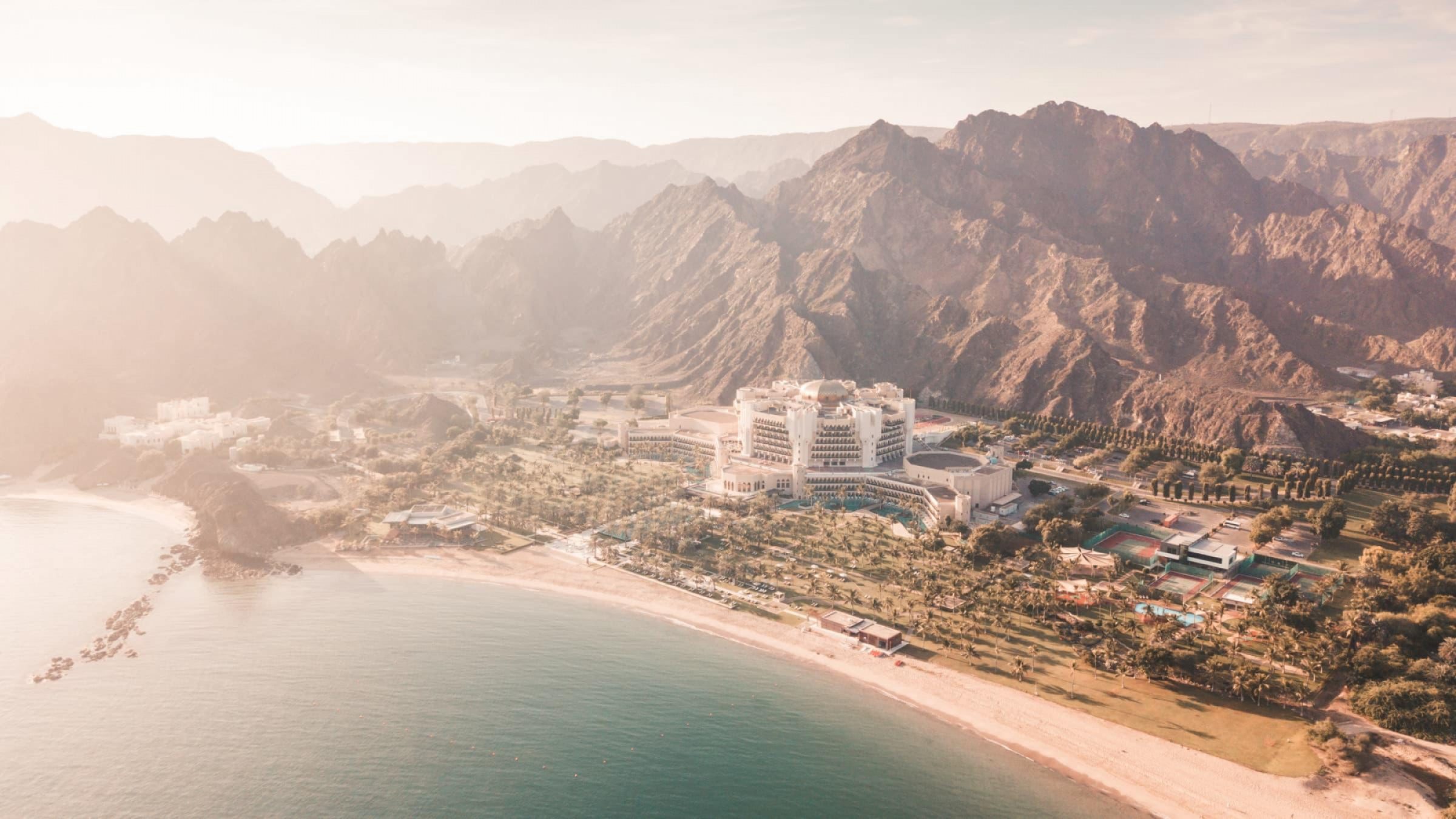 H aerial view of hotel