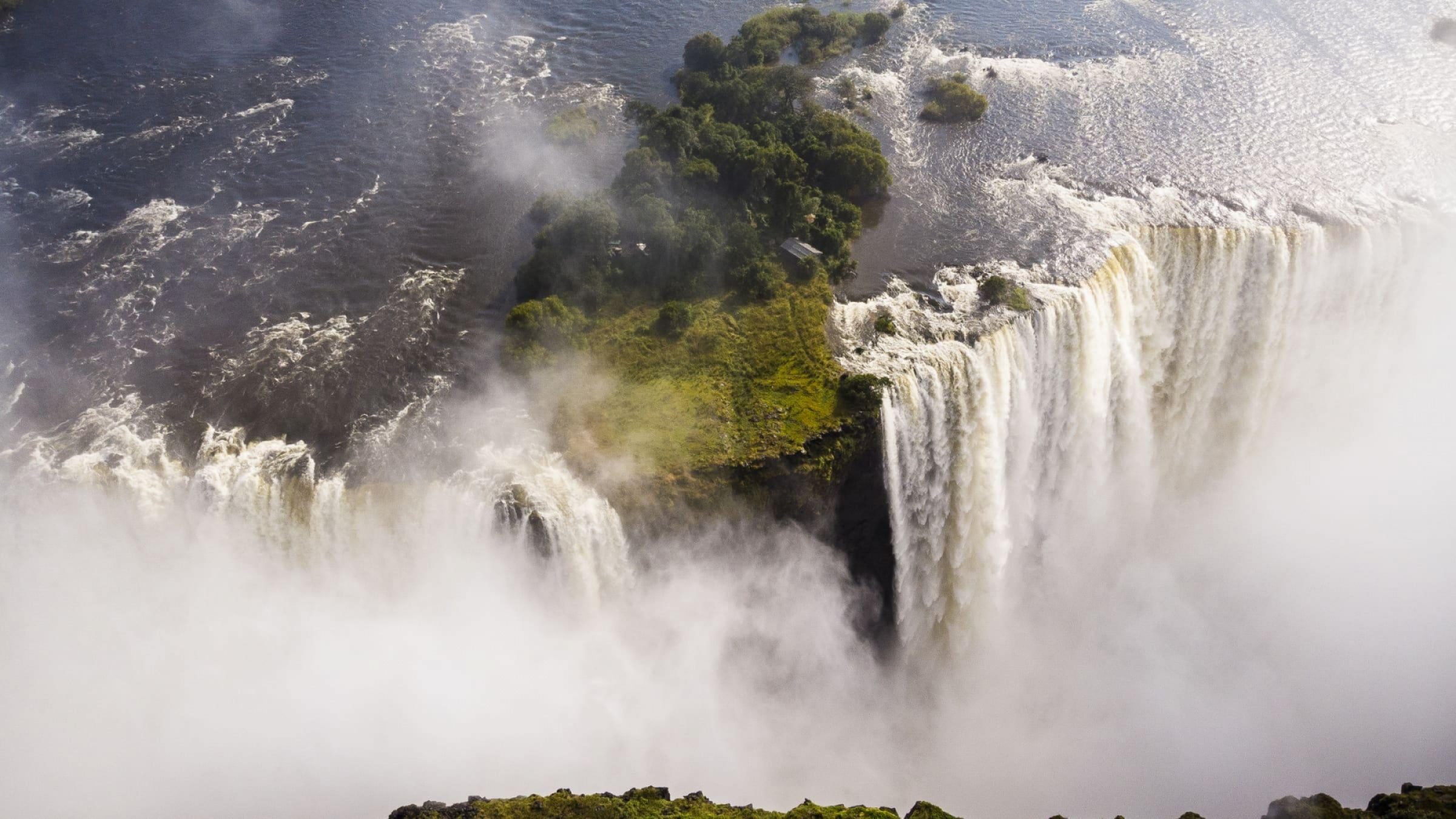 Sussi and chuma vic falls natural wonders hero