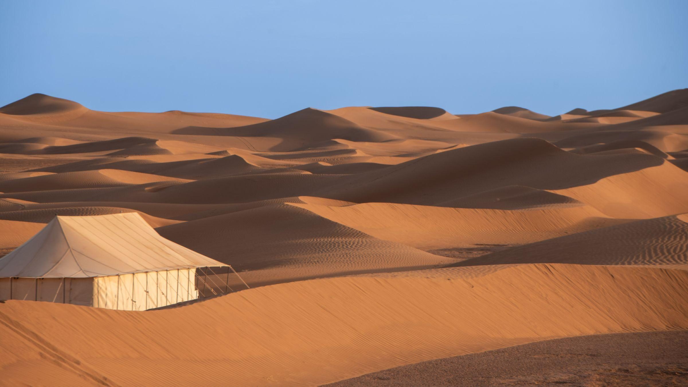 Dar Ahlam Dunes Camp - hero - camp exterior
