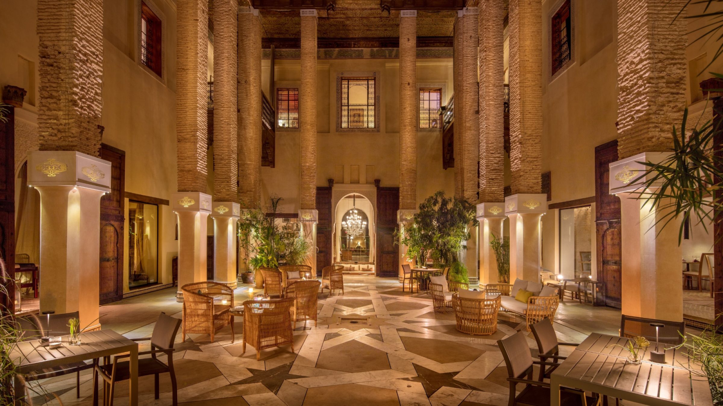 Karawan Riad Patio and Entrance