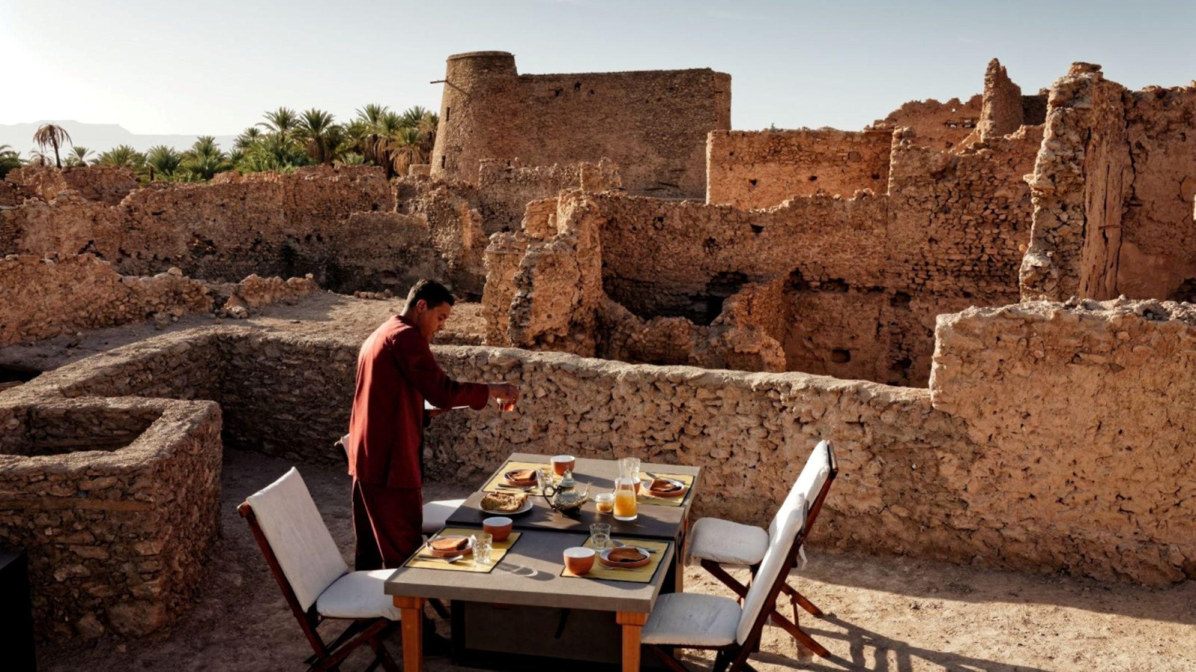 Tizkmoudine hero breakfast set up