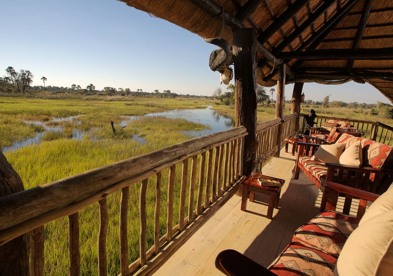 Gunns camp lounge balcony overlooking the river 1280