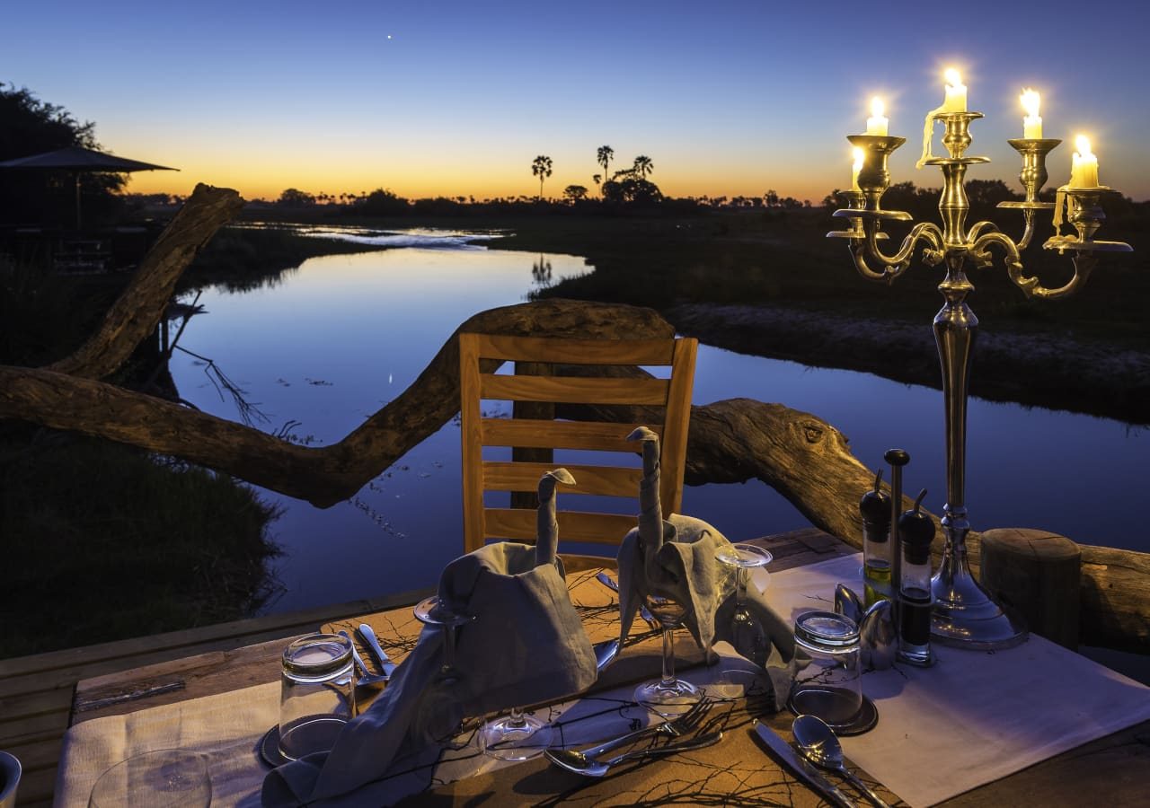 Little tubu romantic dinner overlooking the water 1280