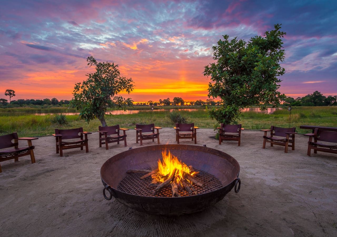 Qorokwe camp campfire at sunset 1280