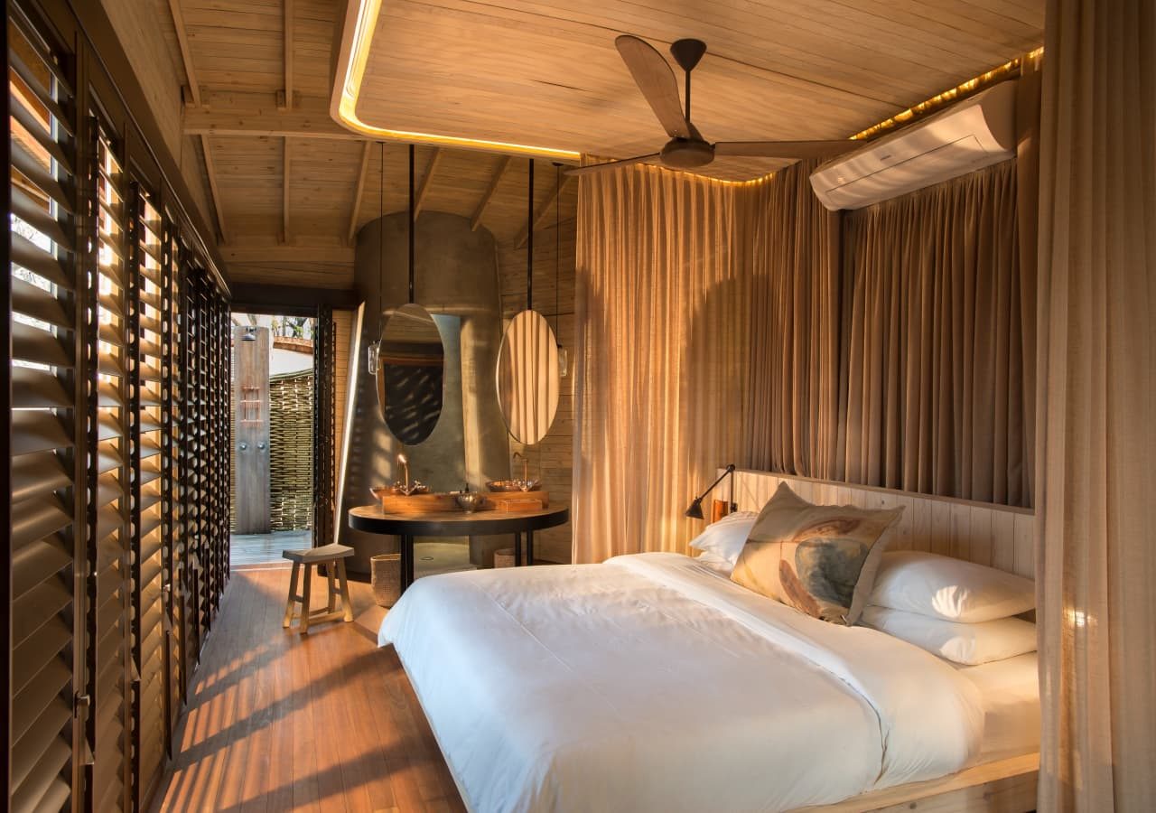 Sandibe okavango safari lodge guest suite interior 1280