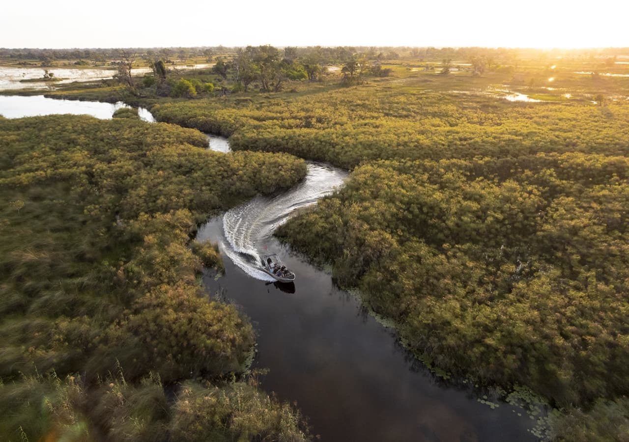 Vumbura plains boating experience 1280