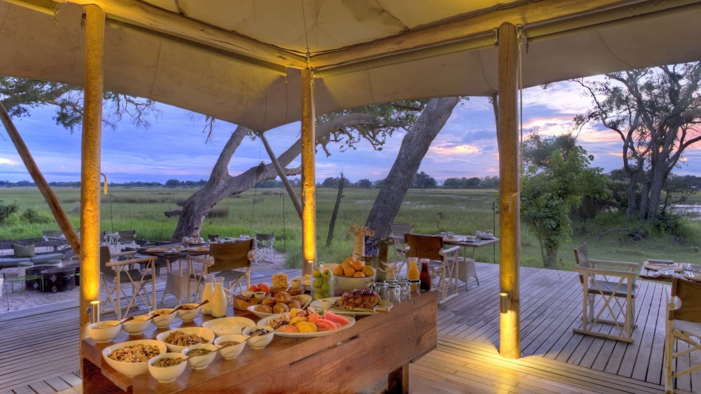 Xaranna okavango delta camp buffet breakfast table 2400