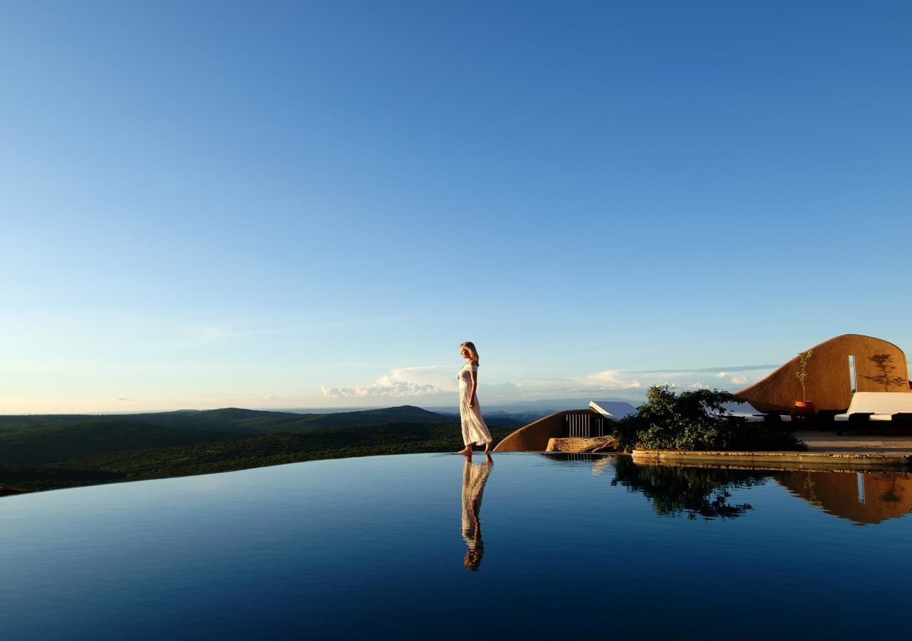 The sanctuary at ol lentille infinity pool 1280