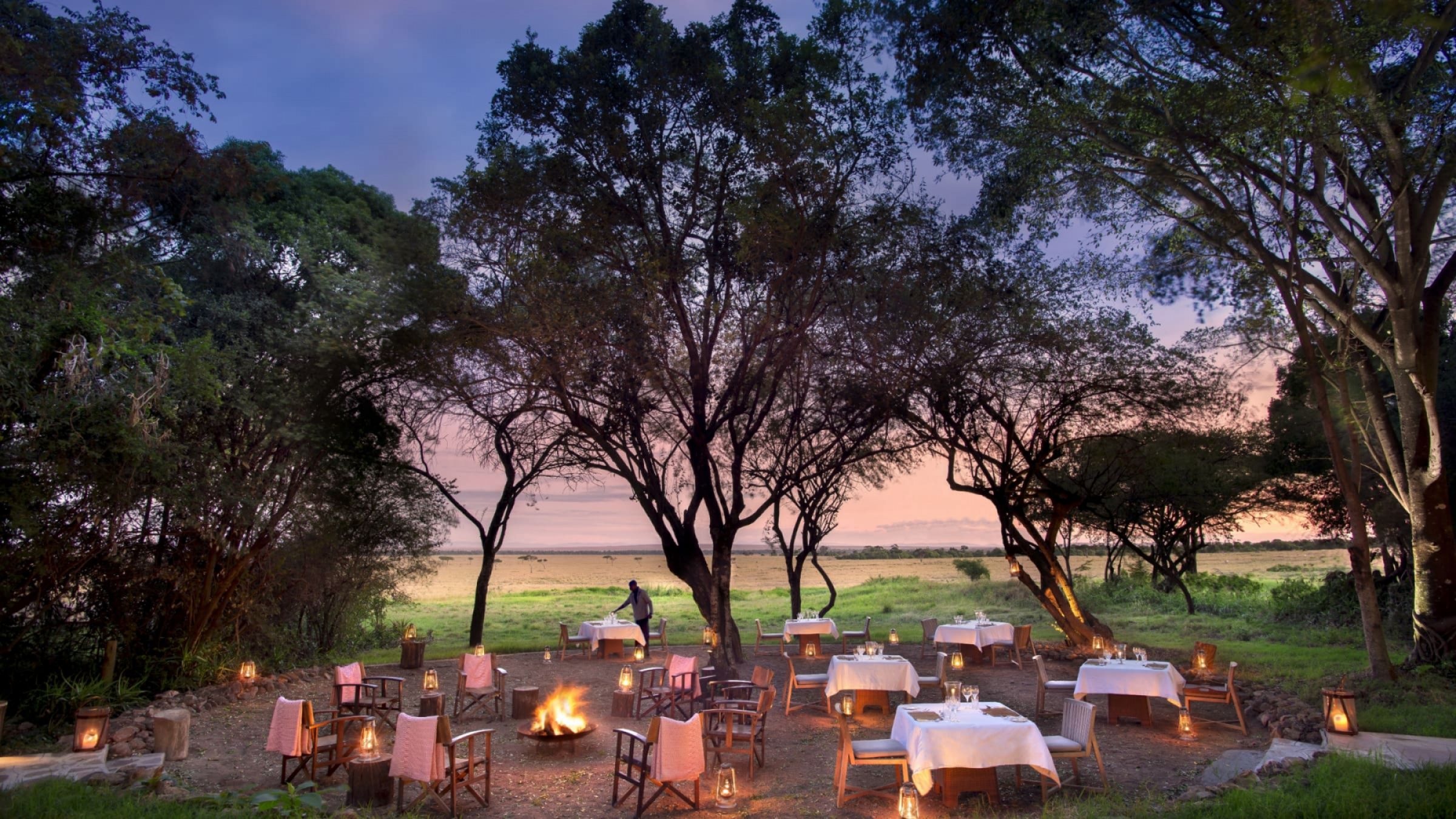 Bateleur camp outside camp dining 2400