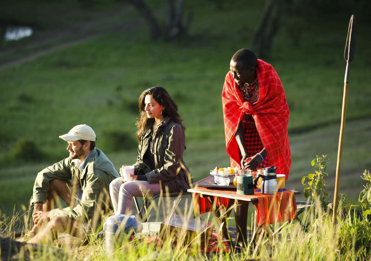 Kicheche mara camp bush stop with maasai guide 1280