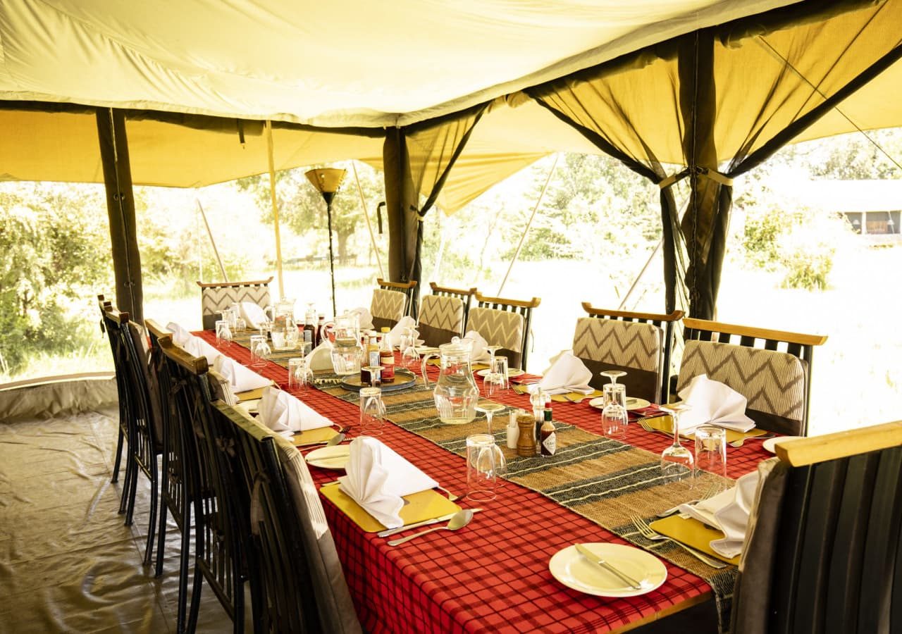 Porini lion camp dining tent 1280