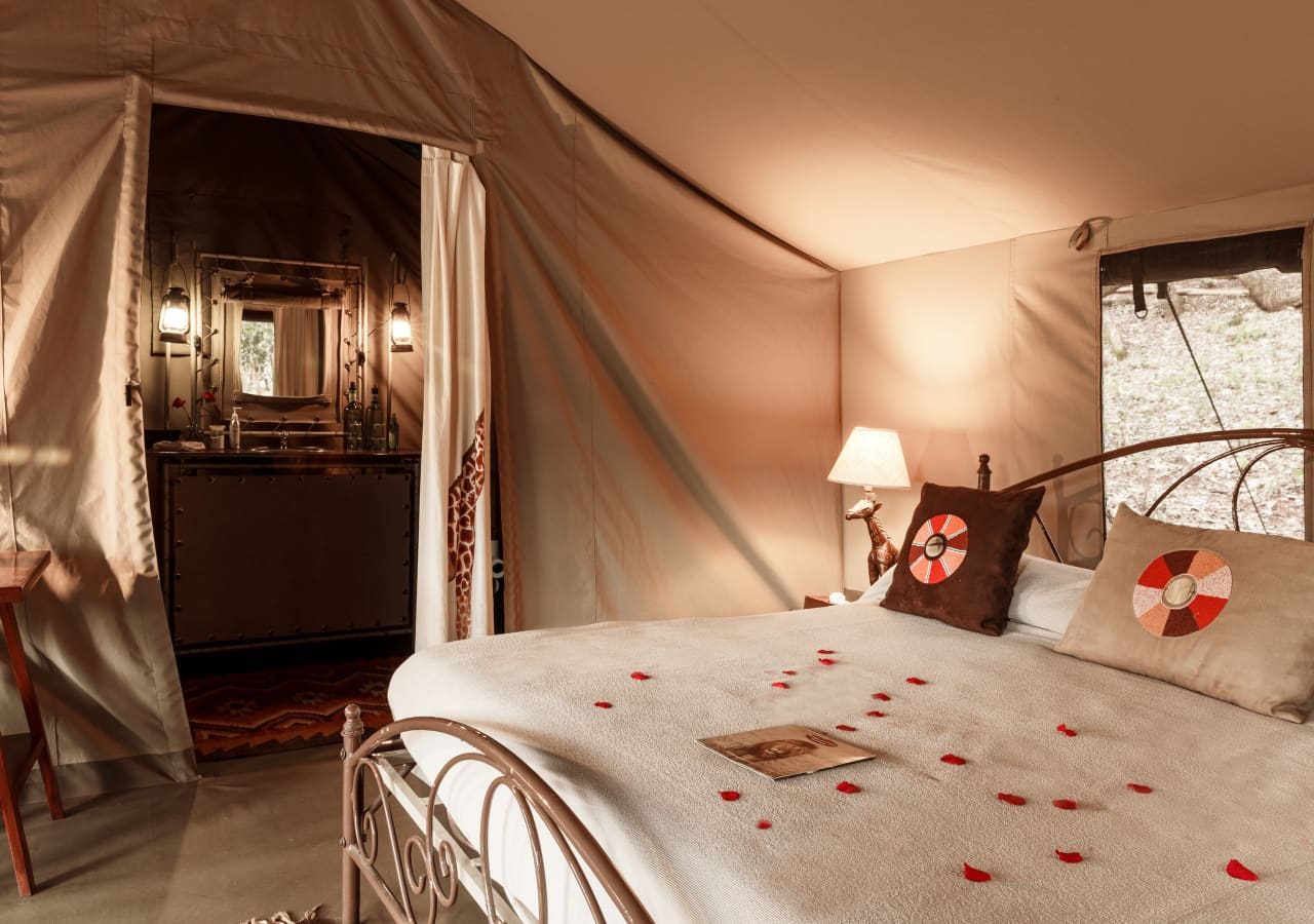 Nairobi tented camp tented bedroom suite 1280