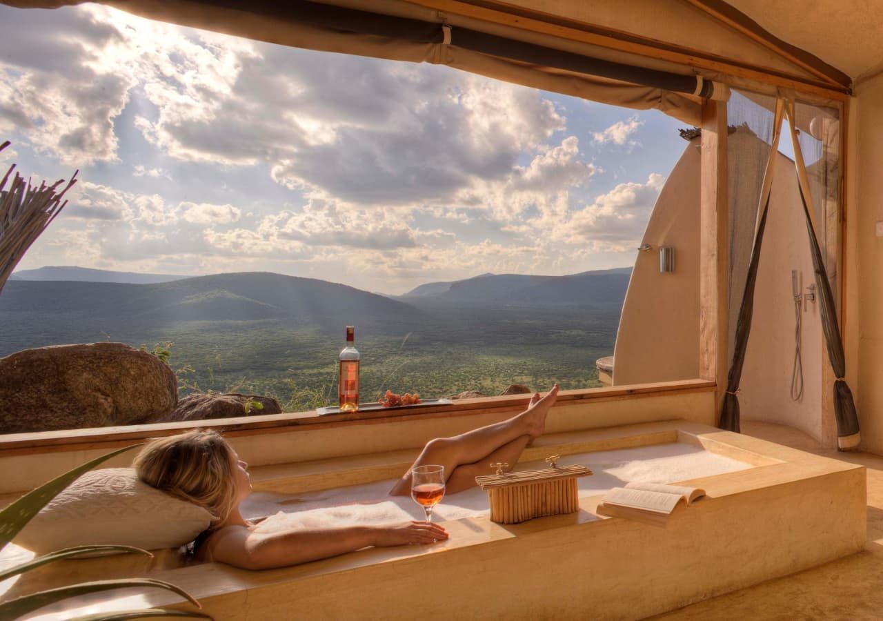 Saruni samburu family villa bathtub views 1280