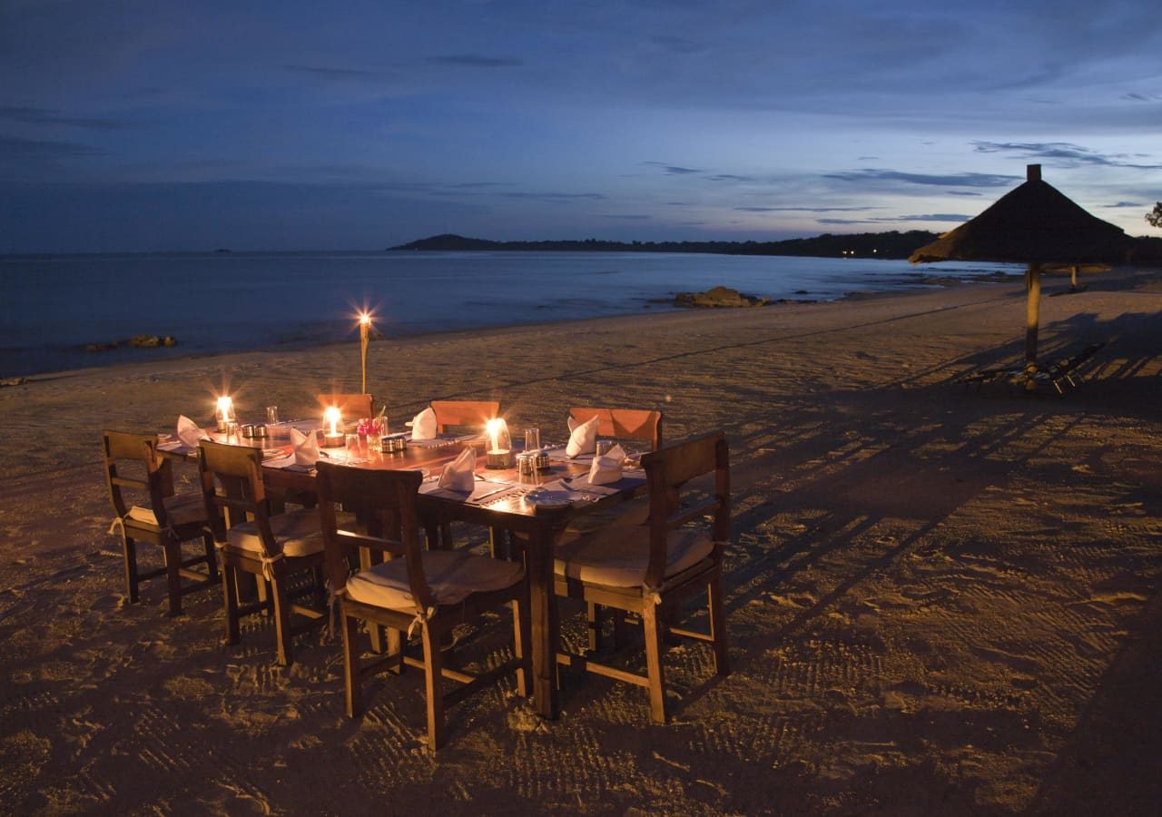 Chintheche inn sunset dining on the beach 1280