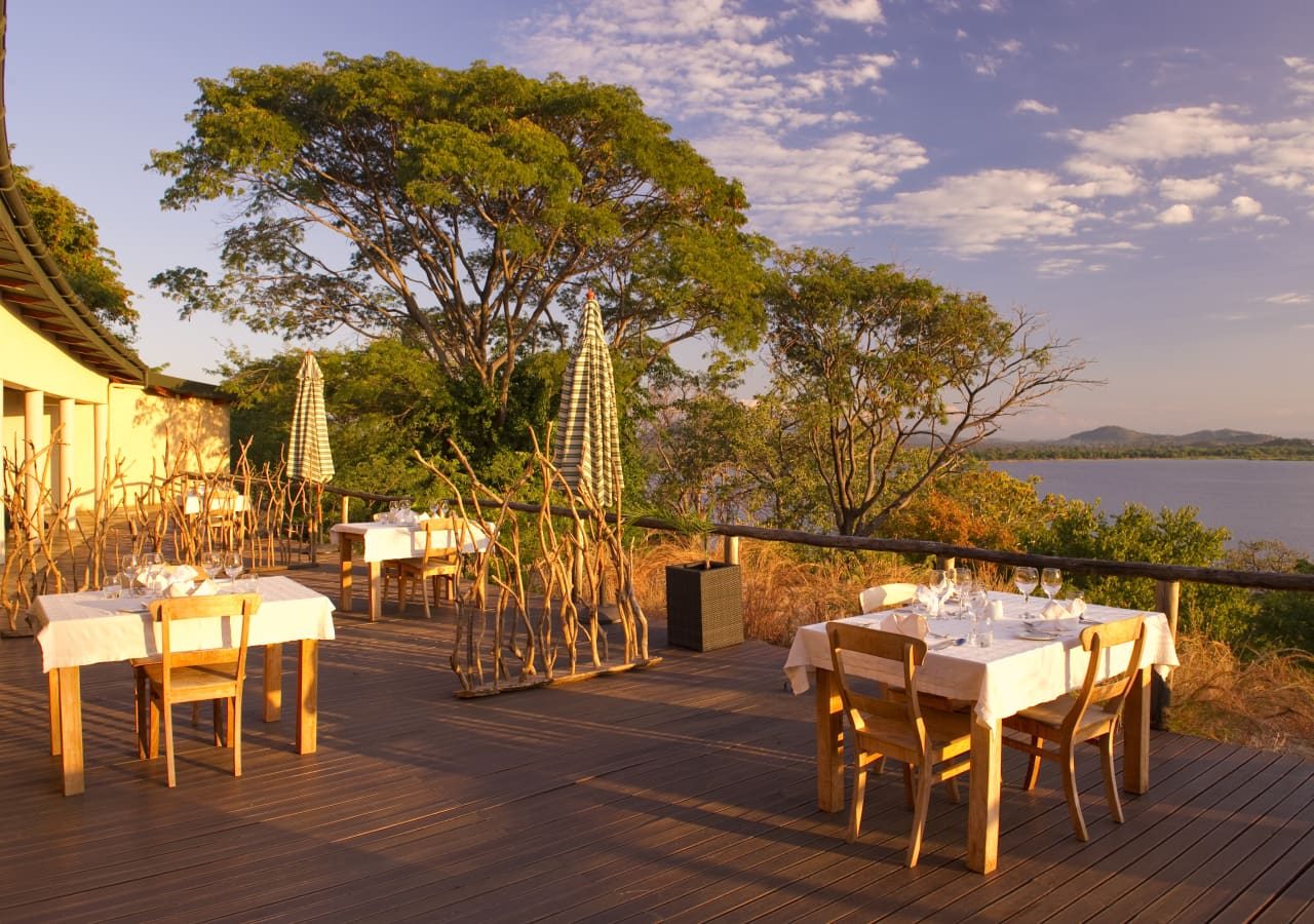 Pumulani main dining area 1280