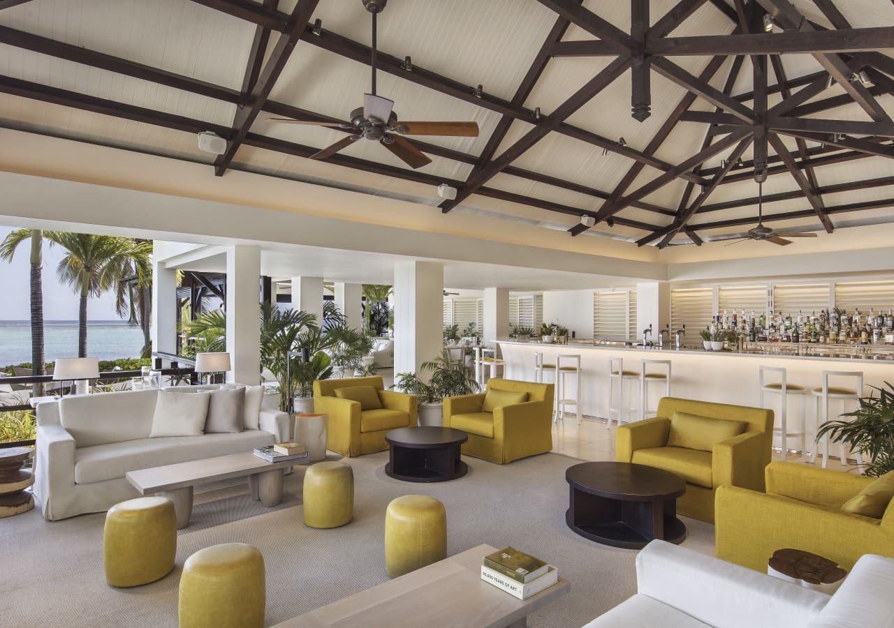 Lux le morne bar and lounge 1280