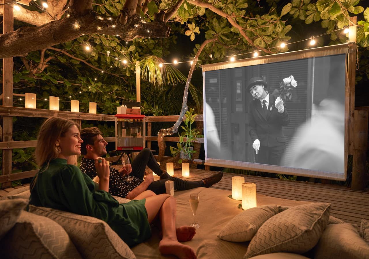 Lux le morne treehouse cinema 1280