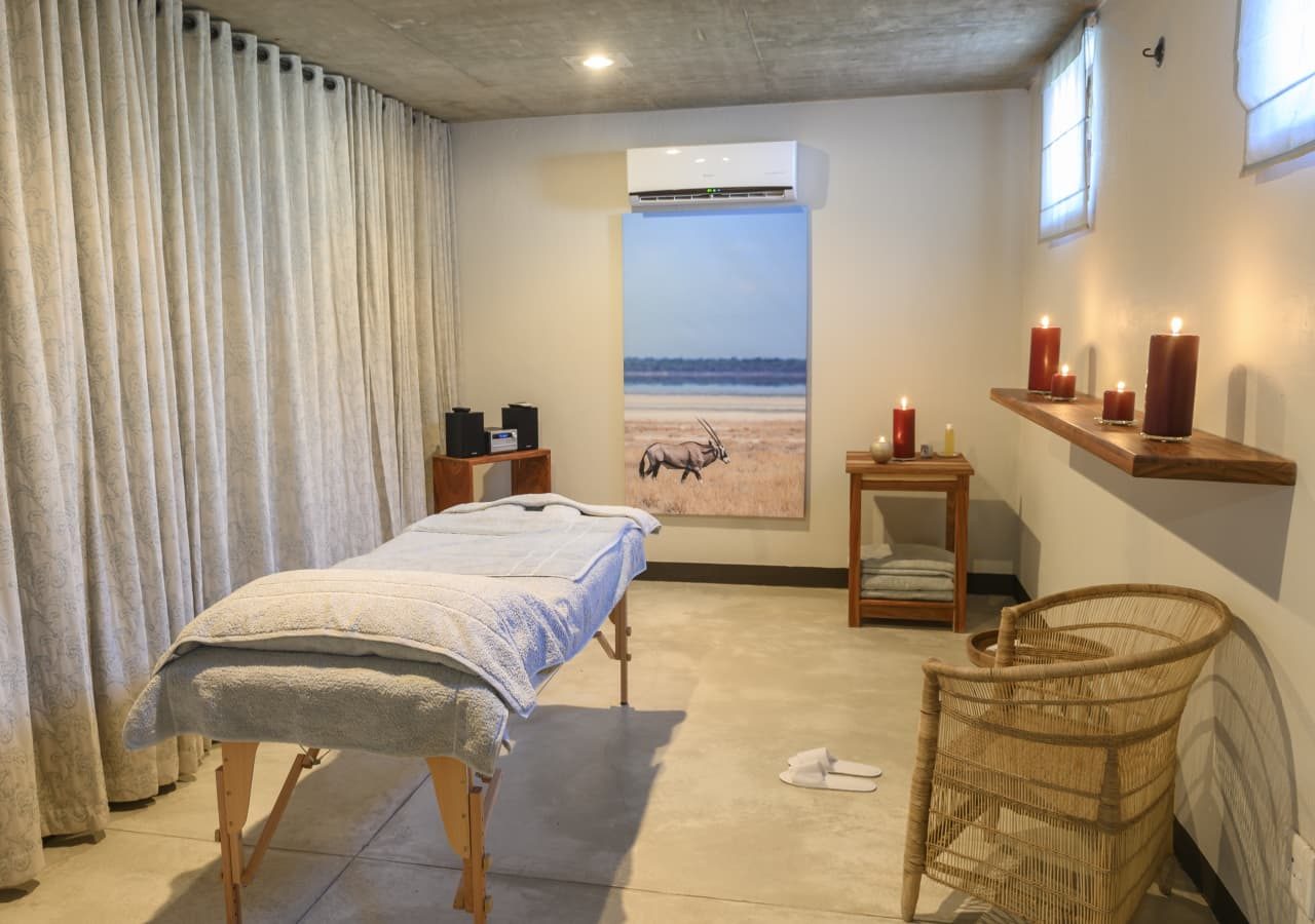 Onguma bush camp massage room 1280