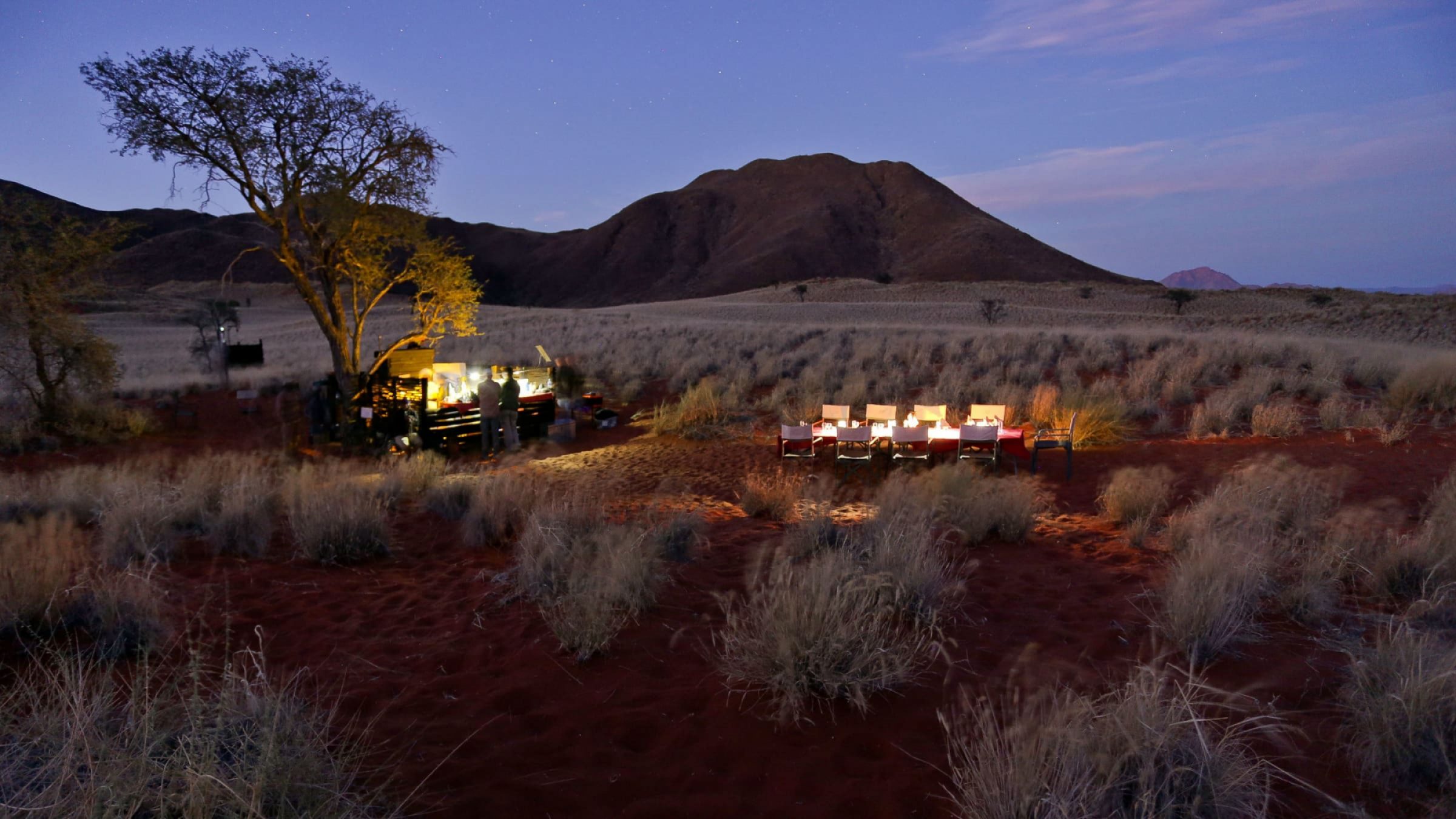 Tok tokkie trails dining in the desert 2400